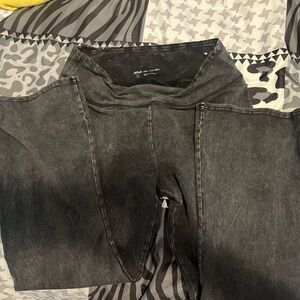 Aerie crop yoga pants